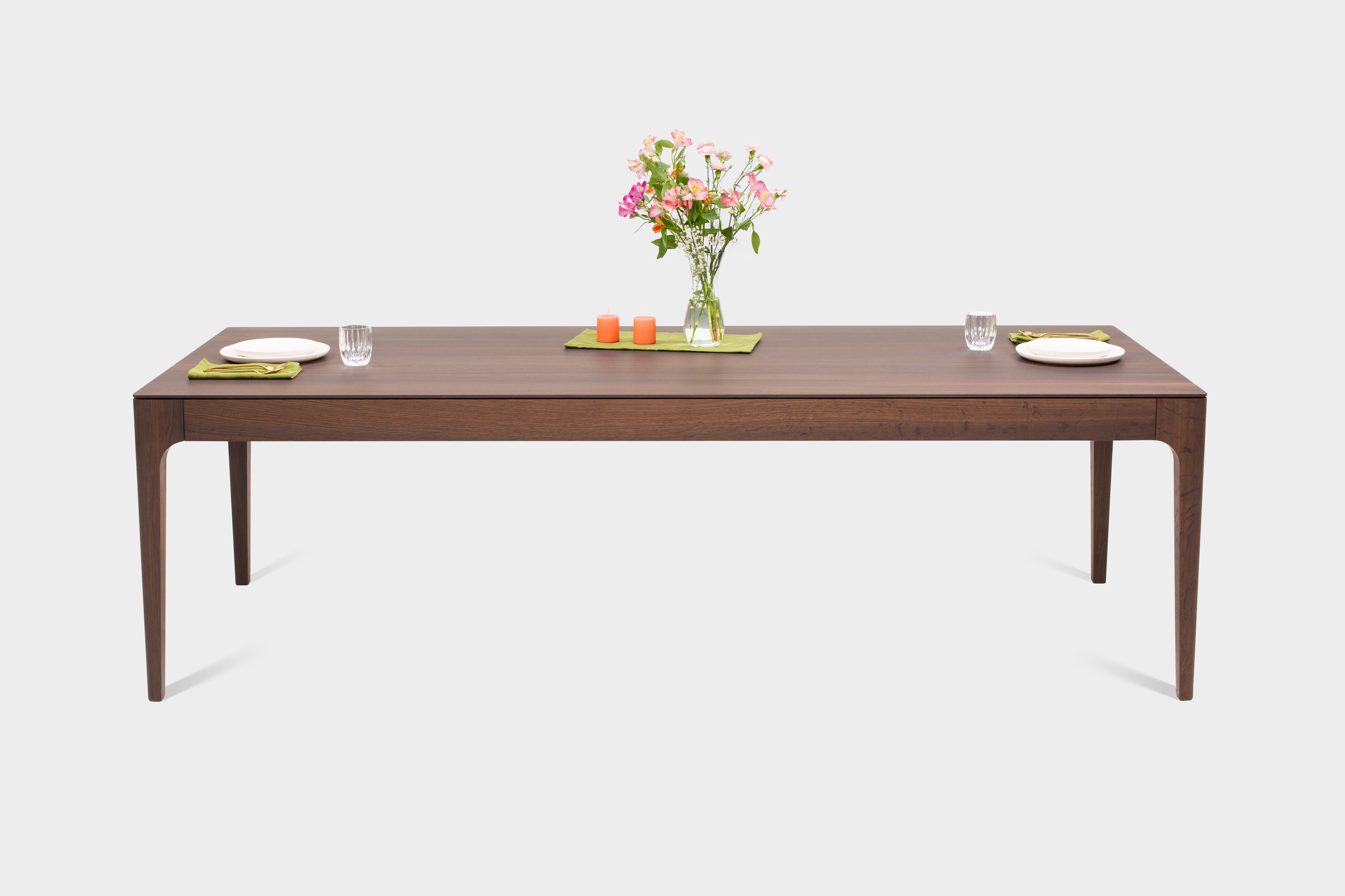 CAROLINA | Smoked Ash Extendable Dining Table