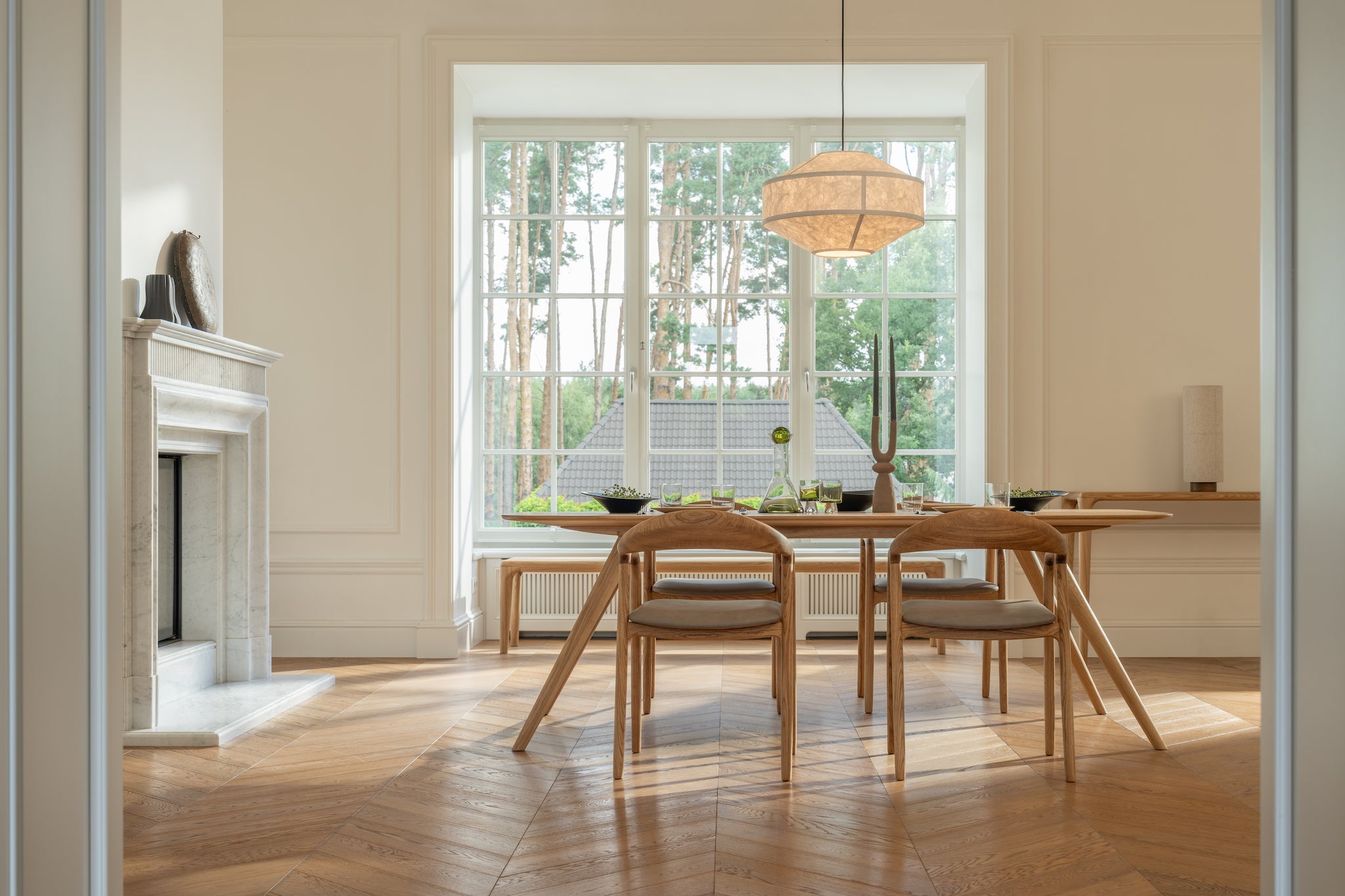 TAVI | Dining Table image 17