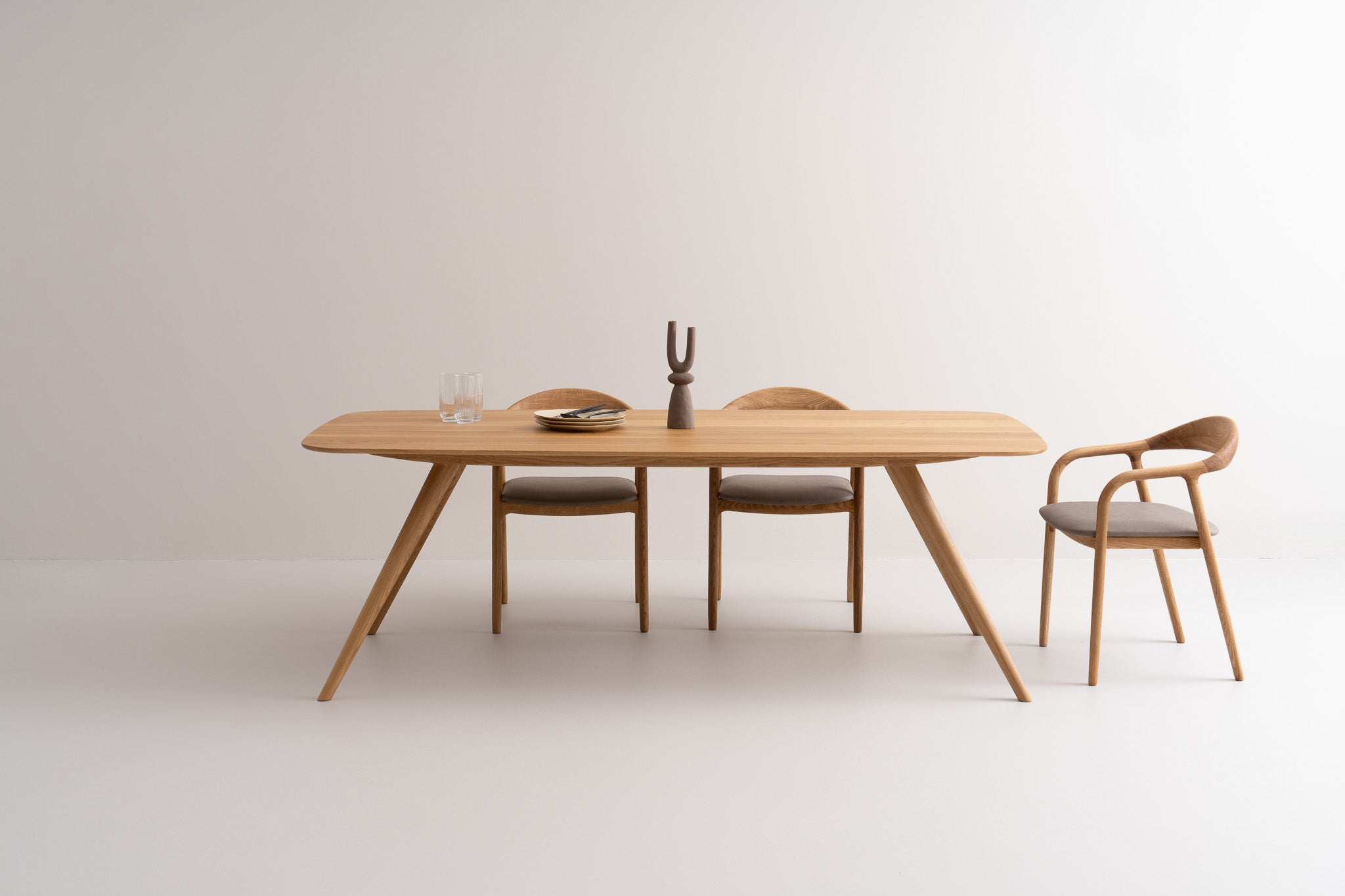 TAVI | Dining Table image 41