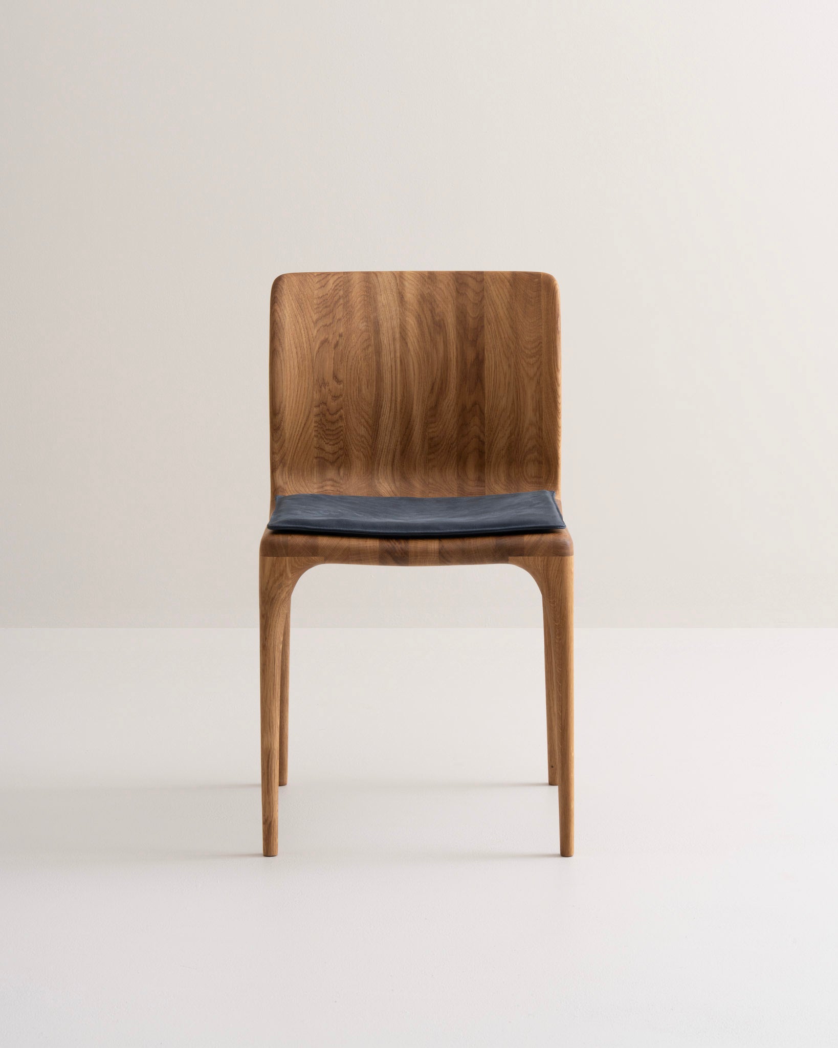 LÜNA | Stuhl image 36
