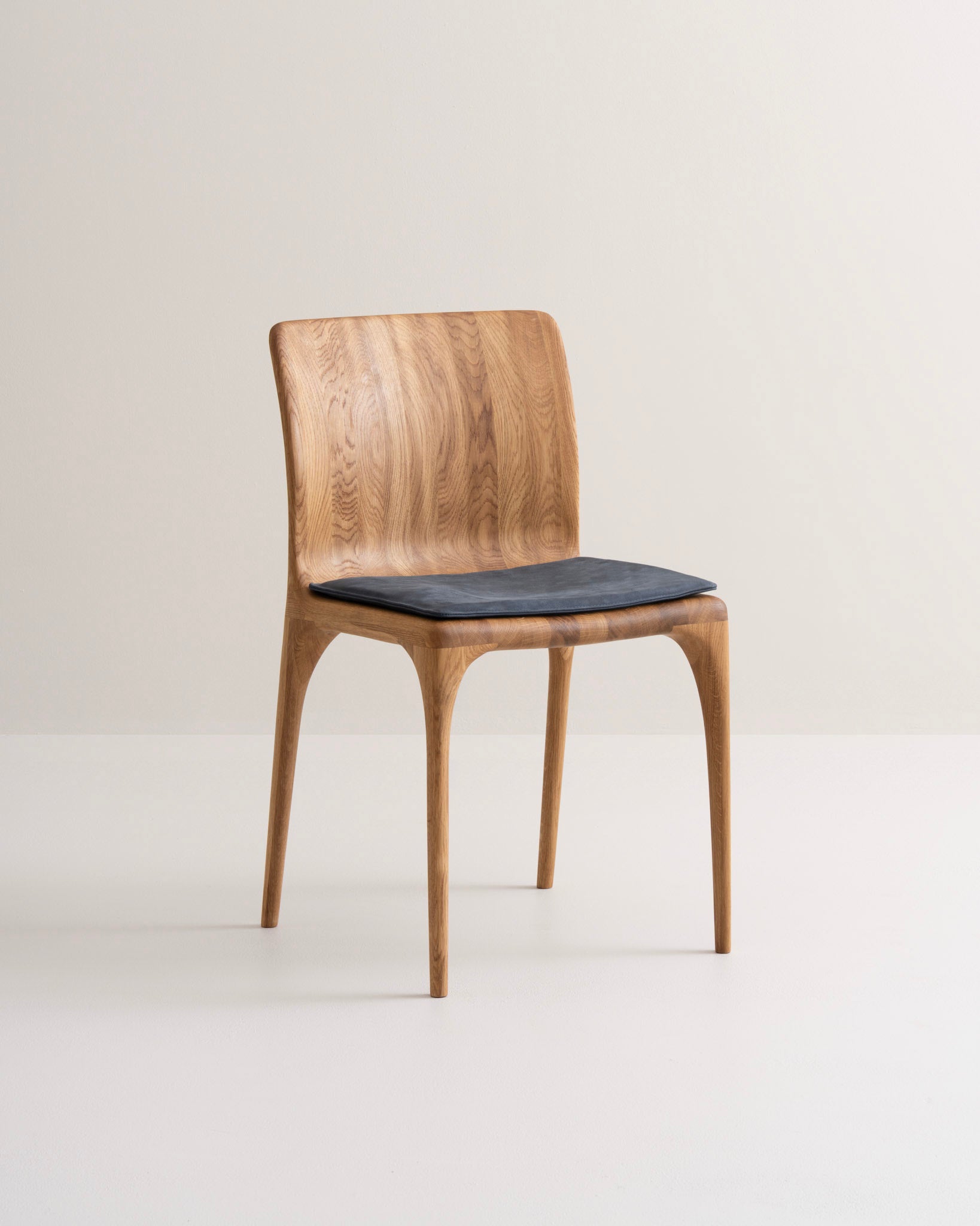 LÜNA | Stuhl image 37