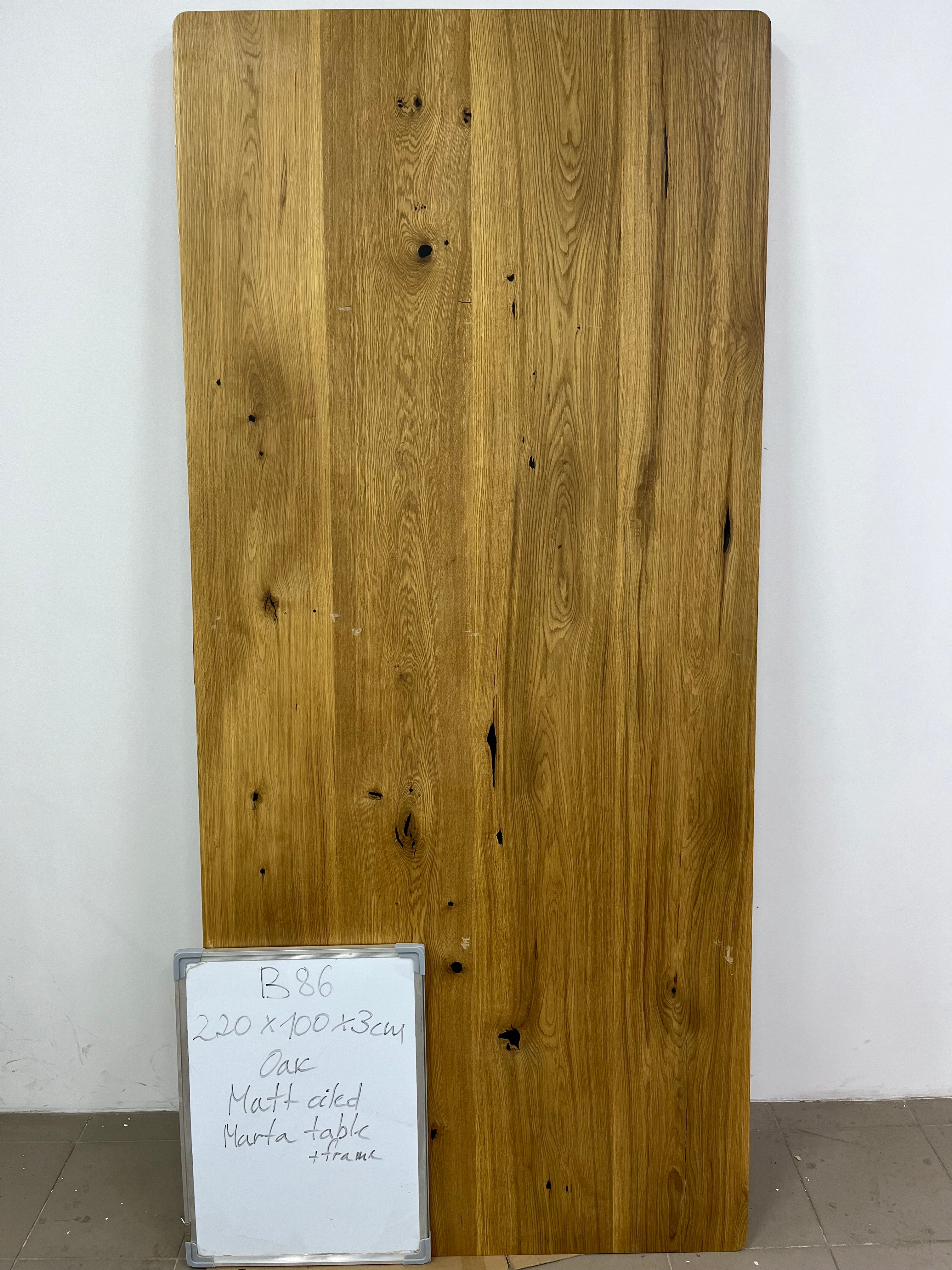 MARTA | Tisch aus Eiche | 220 x 100 x 3 cm | B86 Lagerbestand