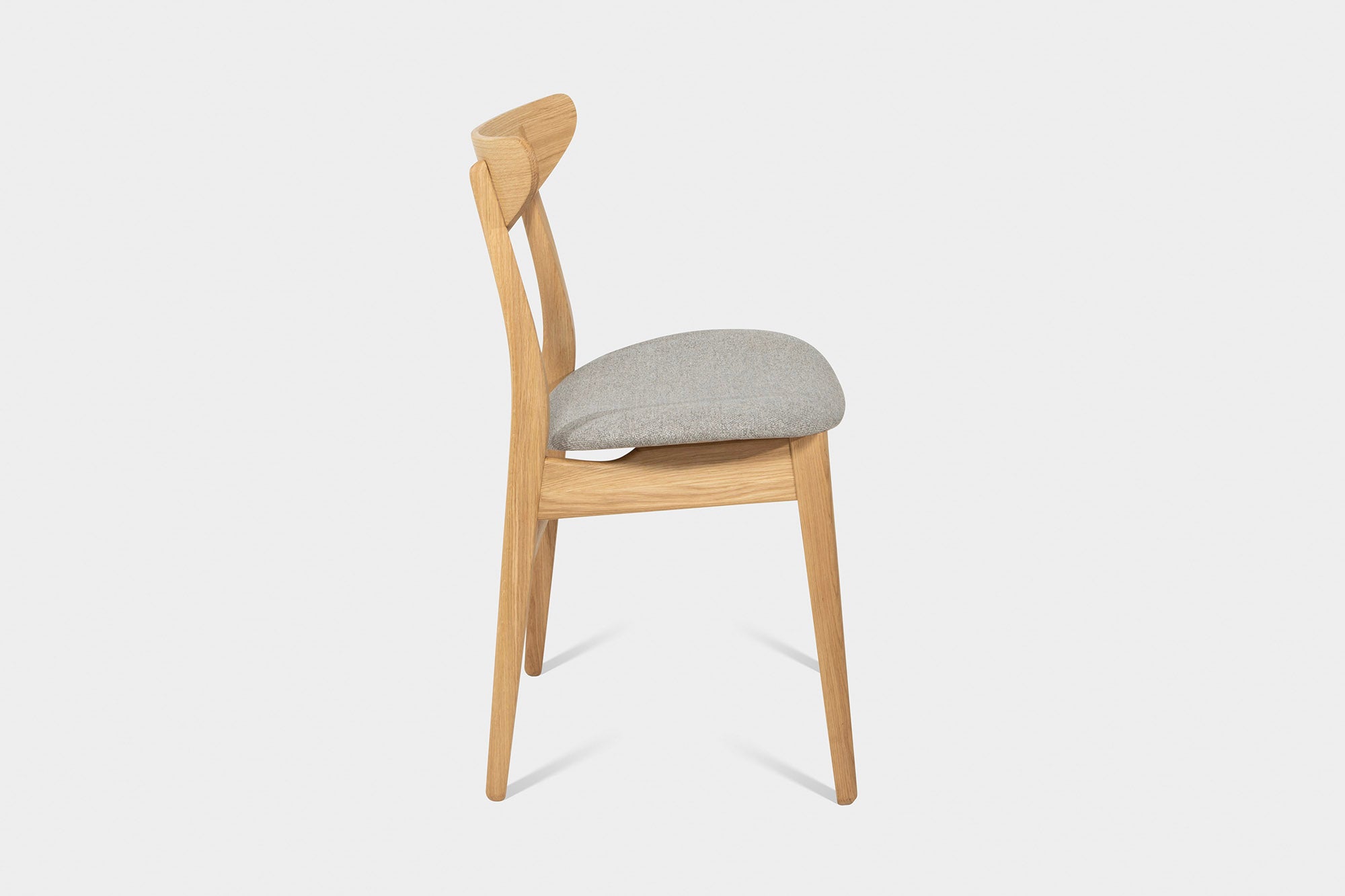 CAROLIAH | Handgefertigter Nussbaumstuhl für das Esszimmer image 3