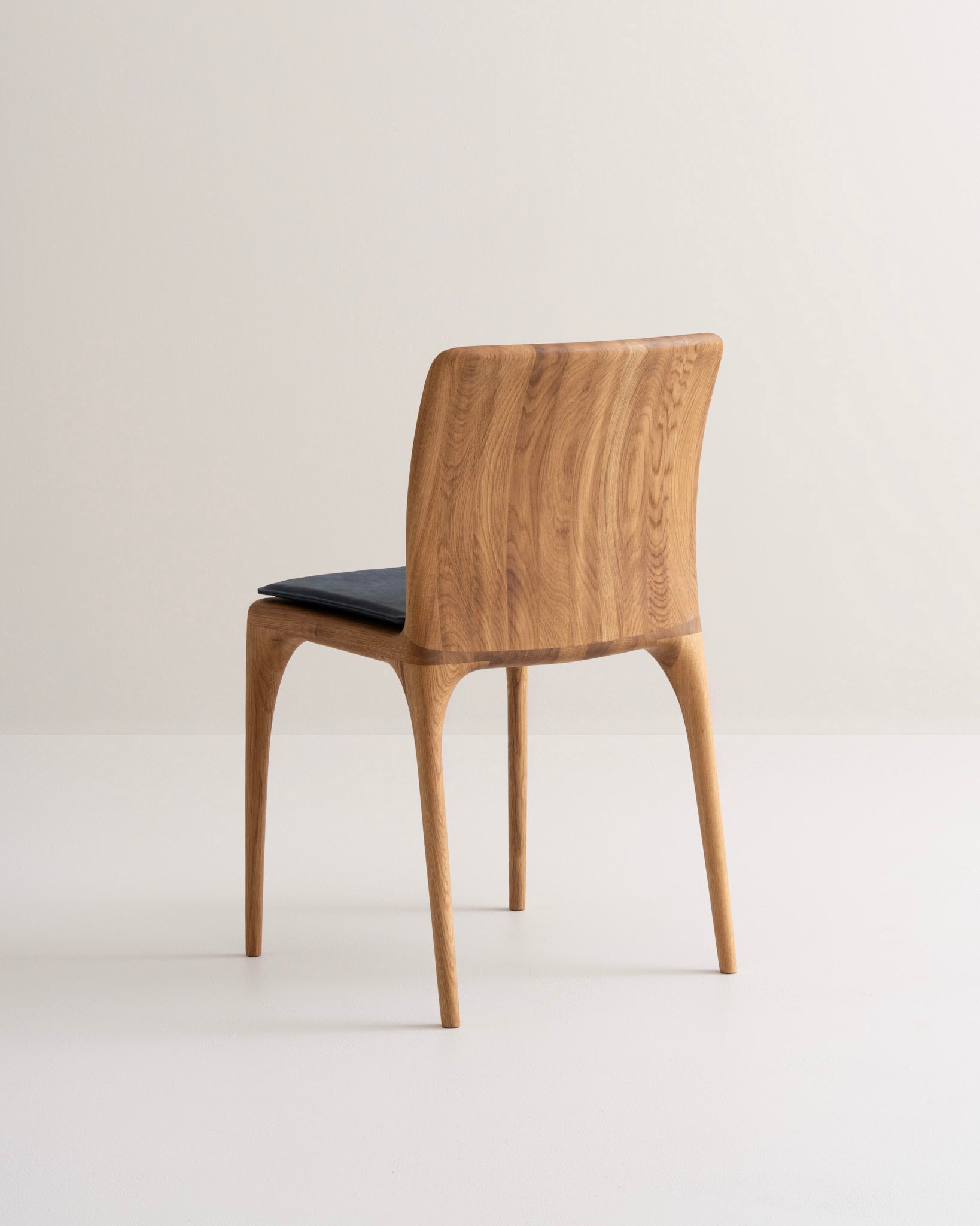 LÜNA | Stuhl image 32
