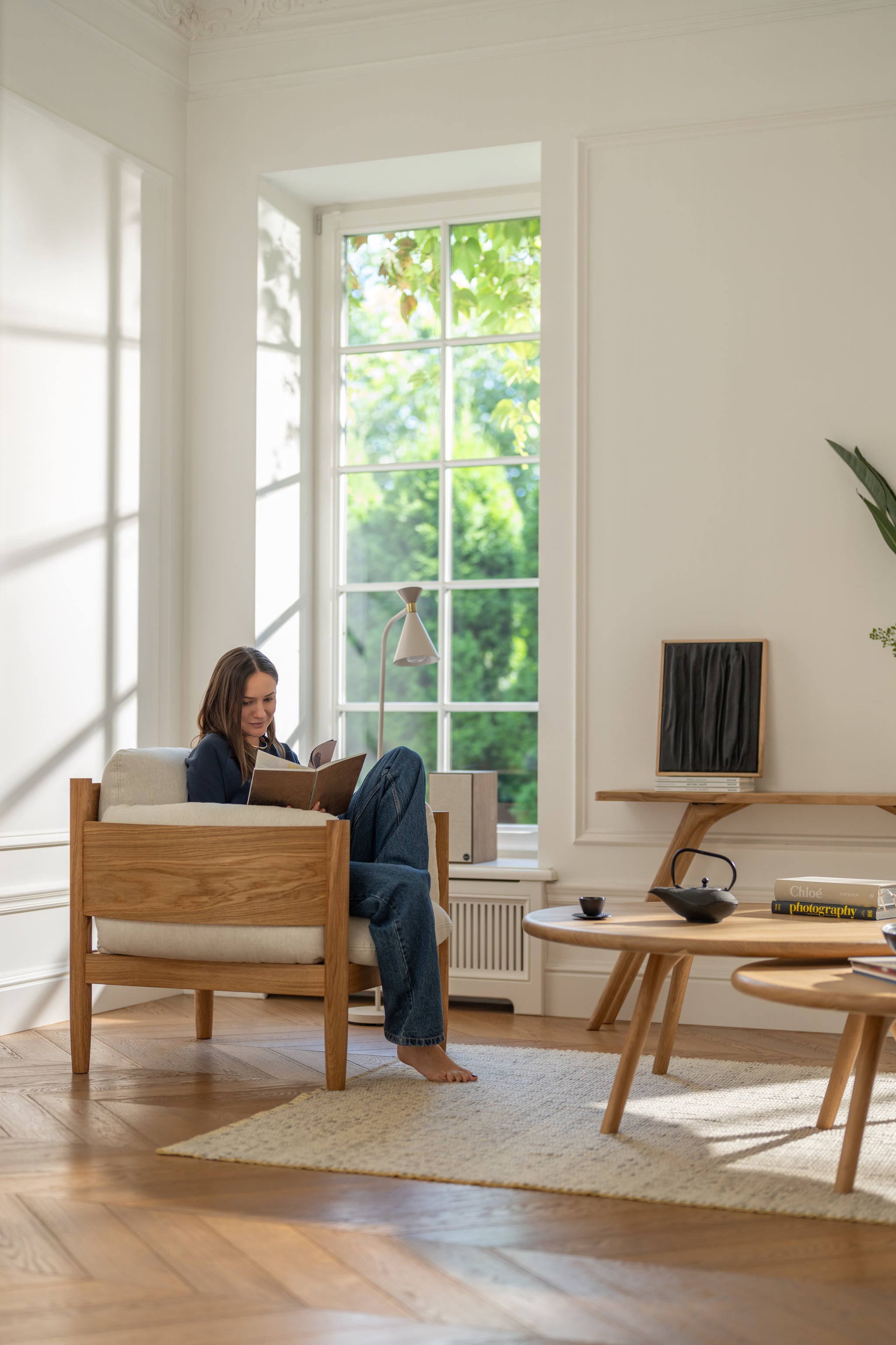 ARLEN | Round Coffee Table image 19