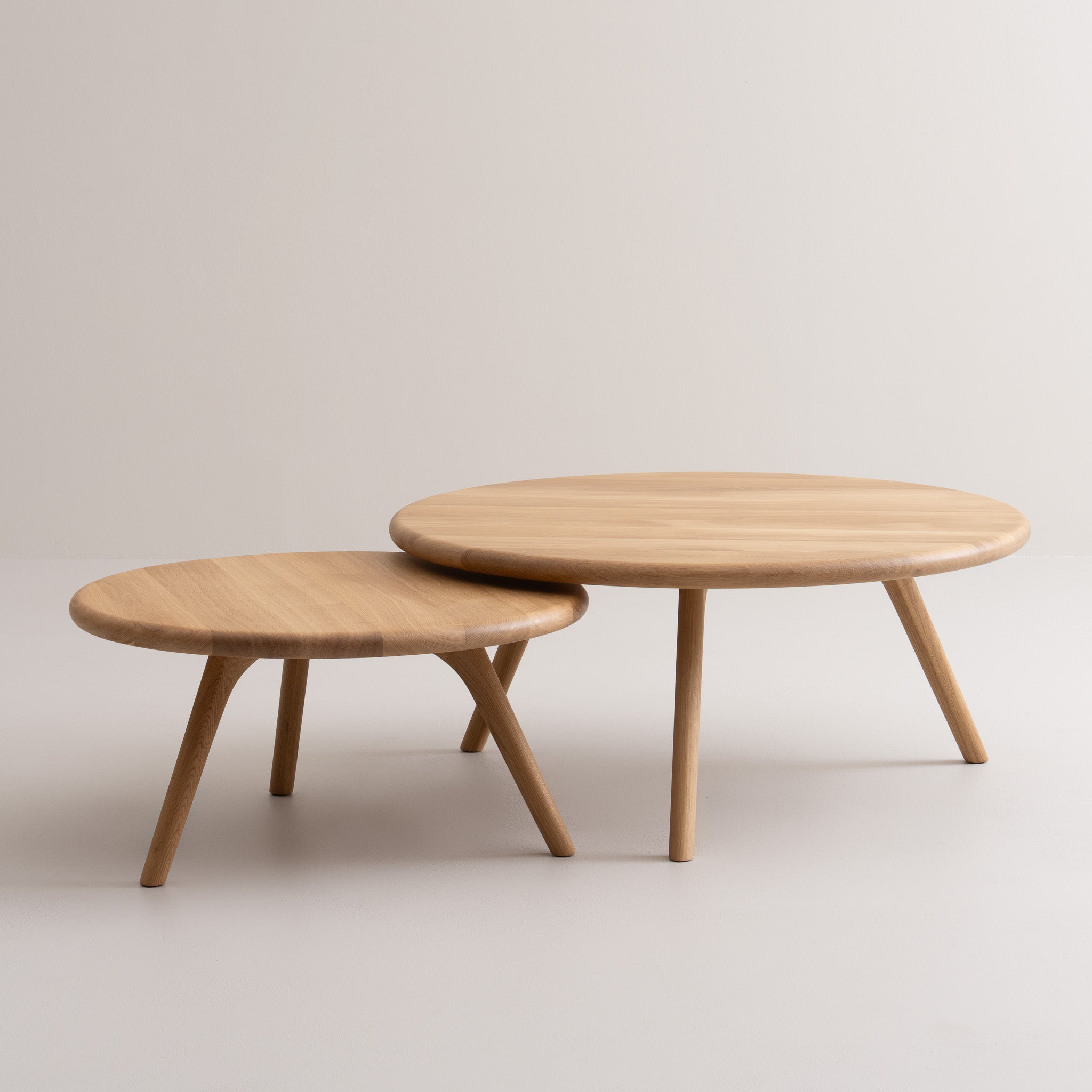 ARLEN | Nesting Round Coffee Tables