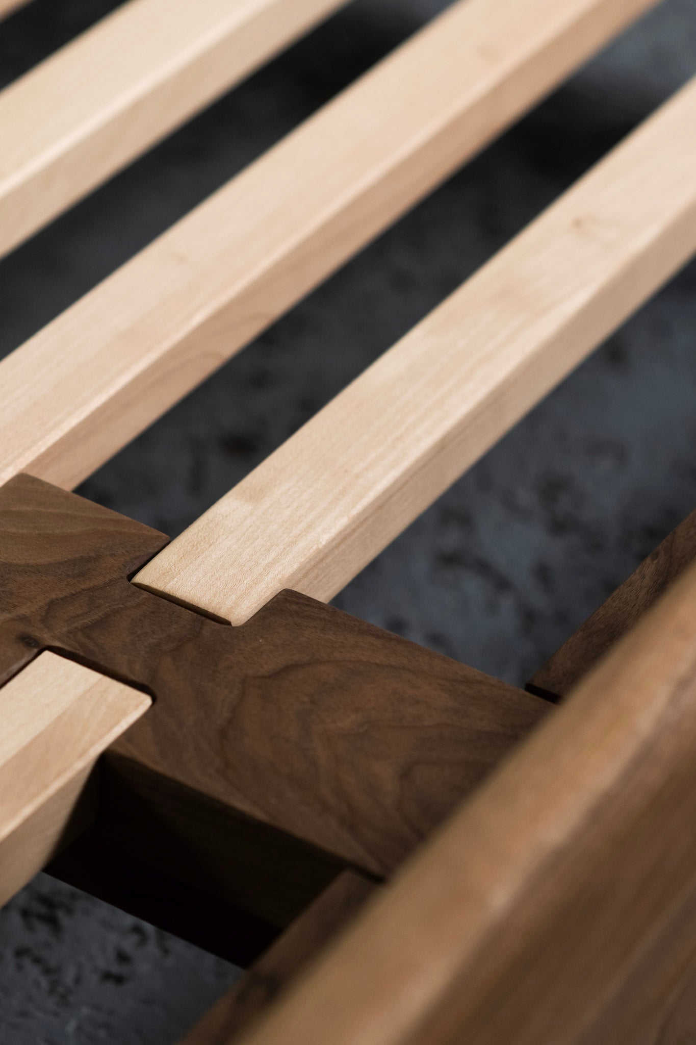 LÜNA | Cadre de lit