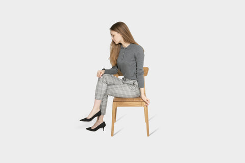 Handgefertigter Stuhl aus massivem Eichen- oder Nussbaumholz | CAROLINA | Hardman-Design