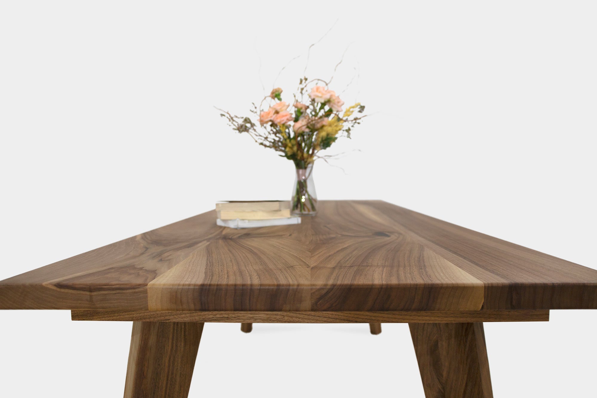 Extendable Dining Table In Oak Or Walnut | AMBER Extendable-Hardman Design